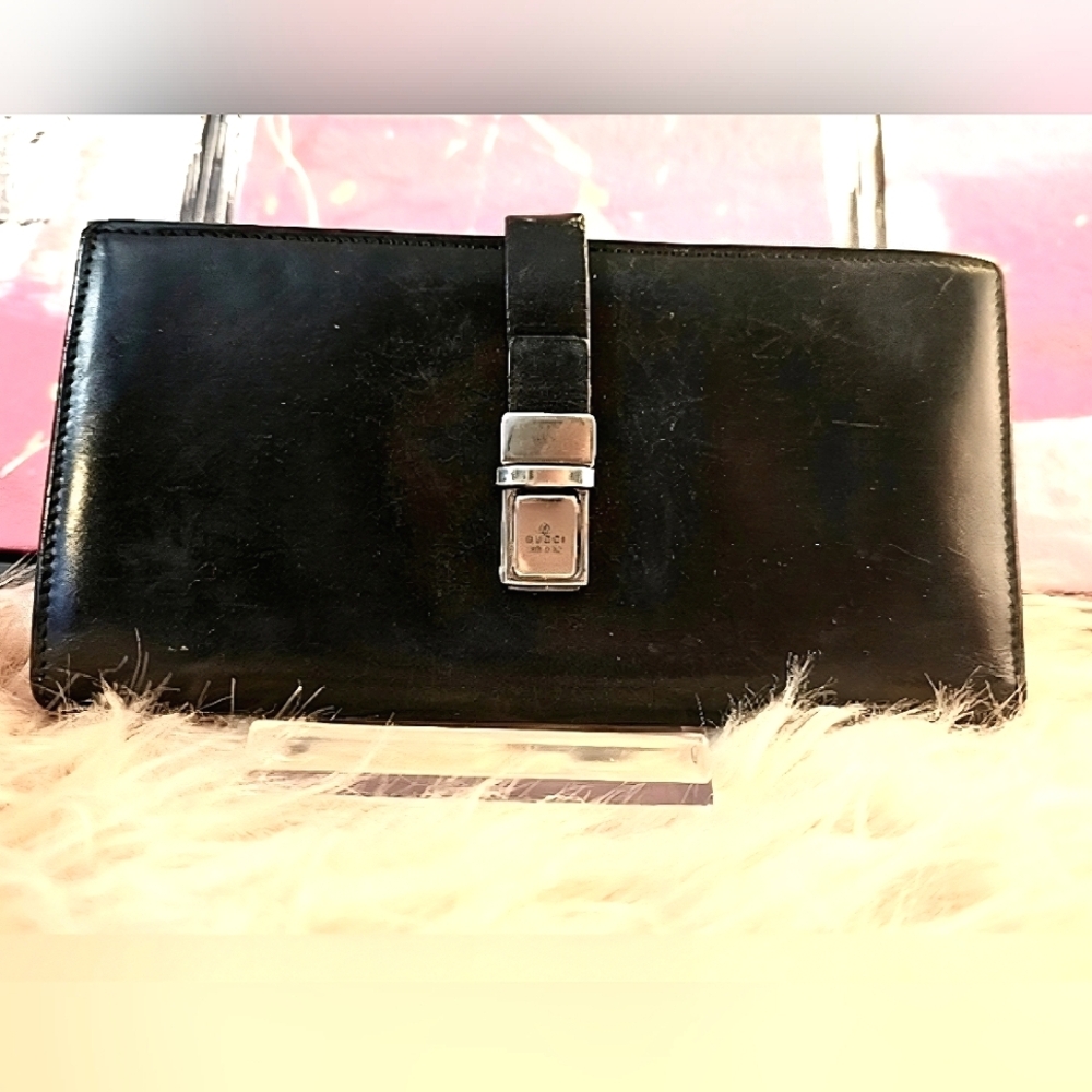 🇮🇹 GUCCI Long Wallet Vintage Bi-Fold: Black Leather & Silver Detailing 🖤